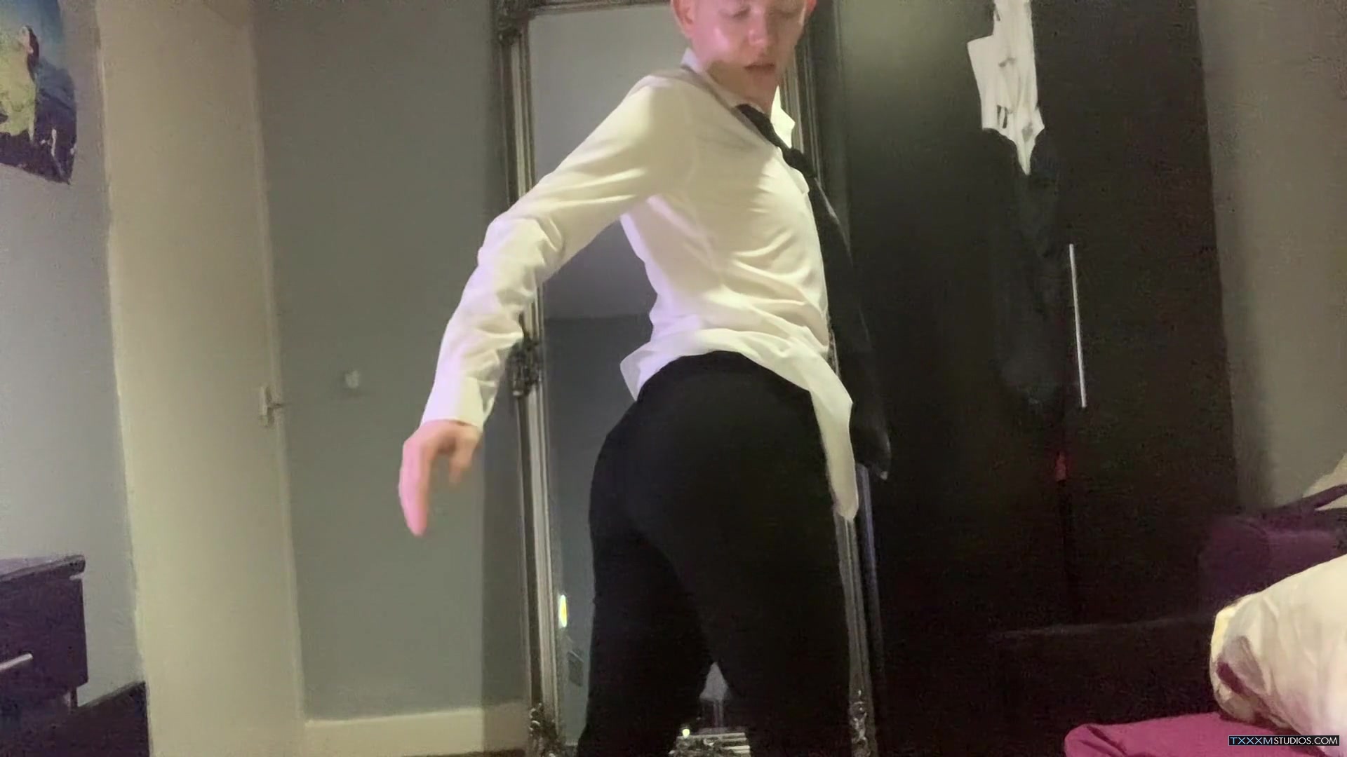 Shirt & Tie Boy Cums For You - Conor Rey