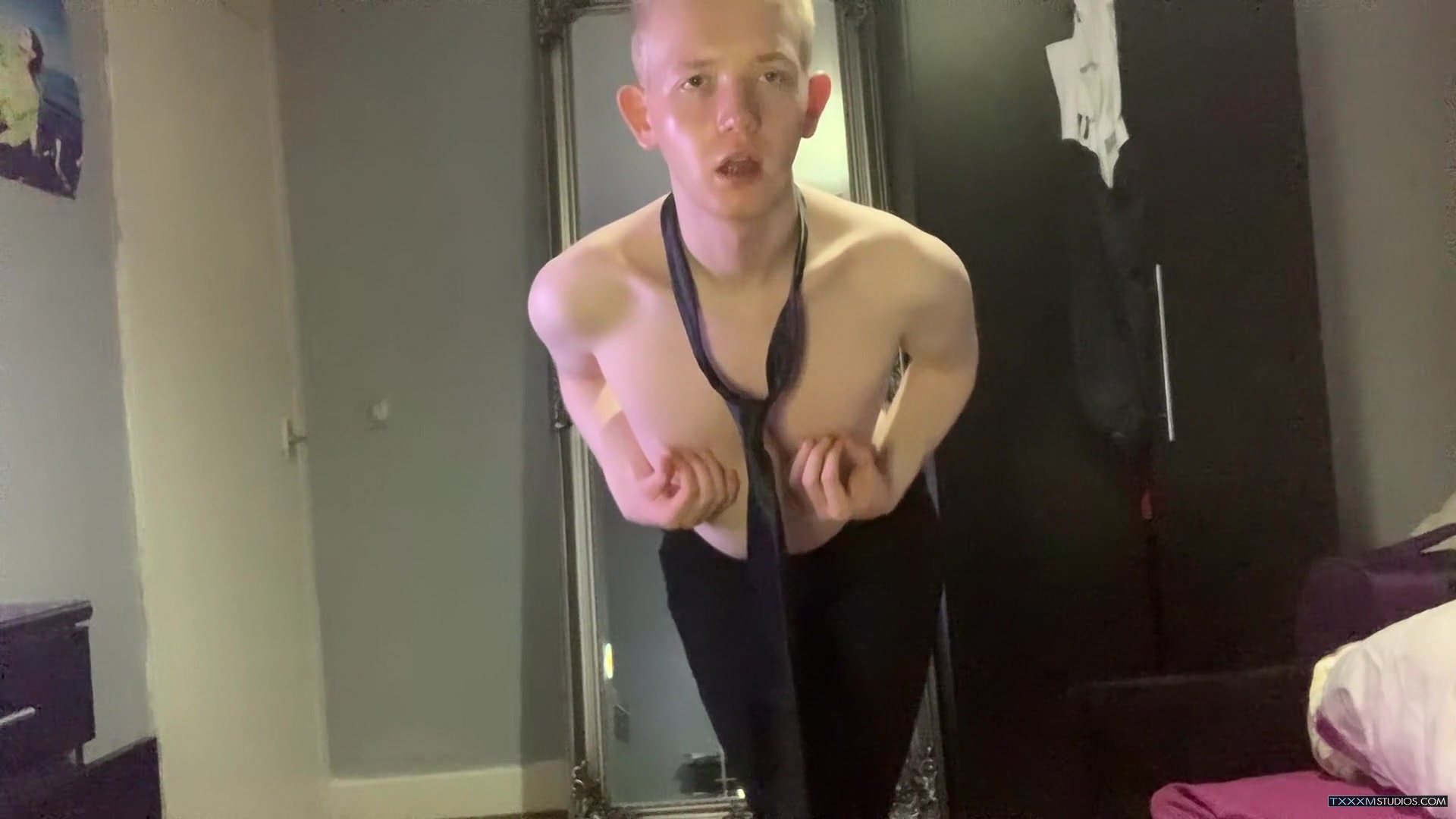 Shirt & Tie Boy Cums For You - Conor Rey