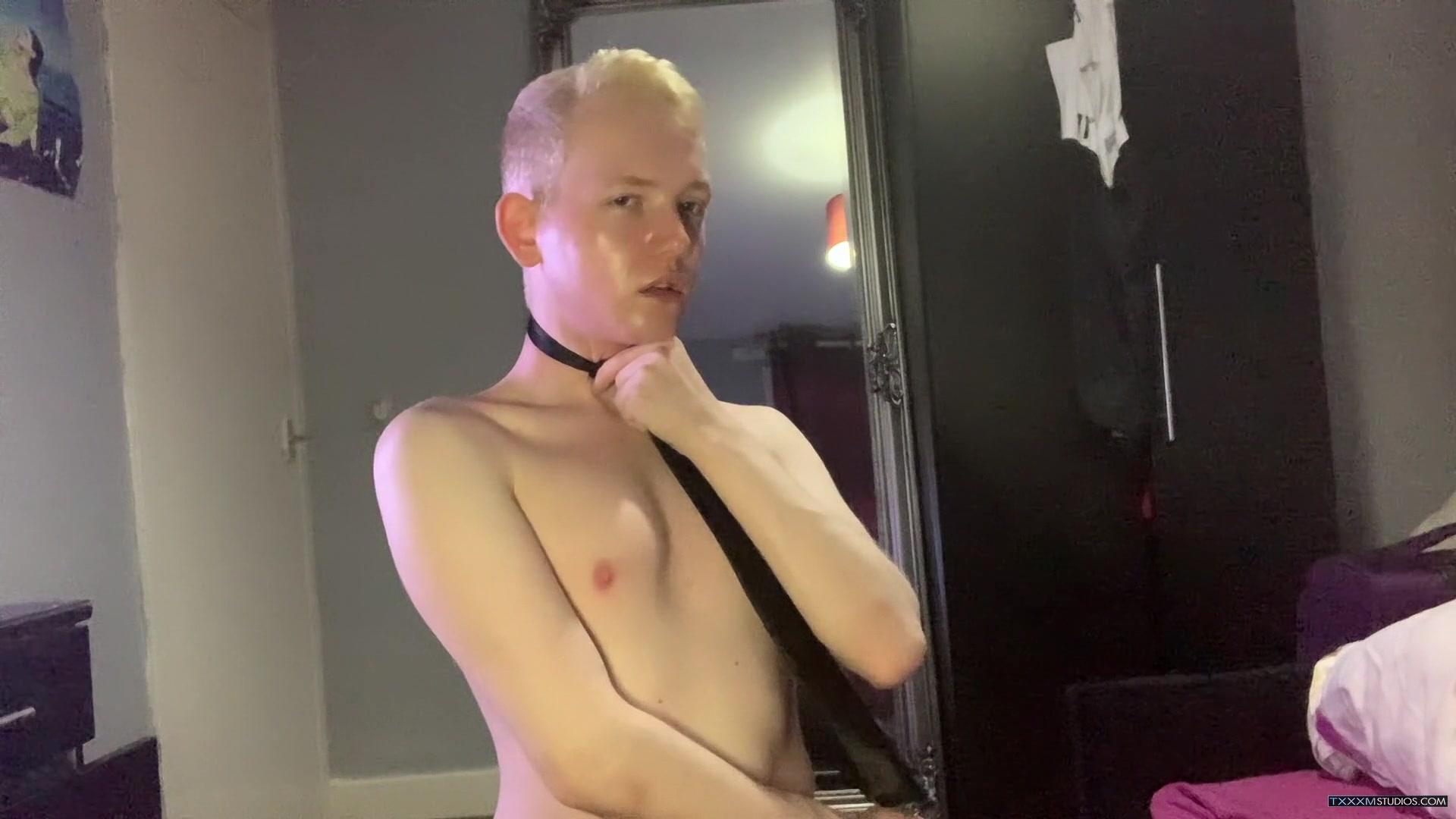 Shirt & Tie Boy Cums For You - Conor Rey