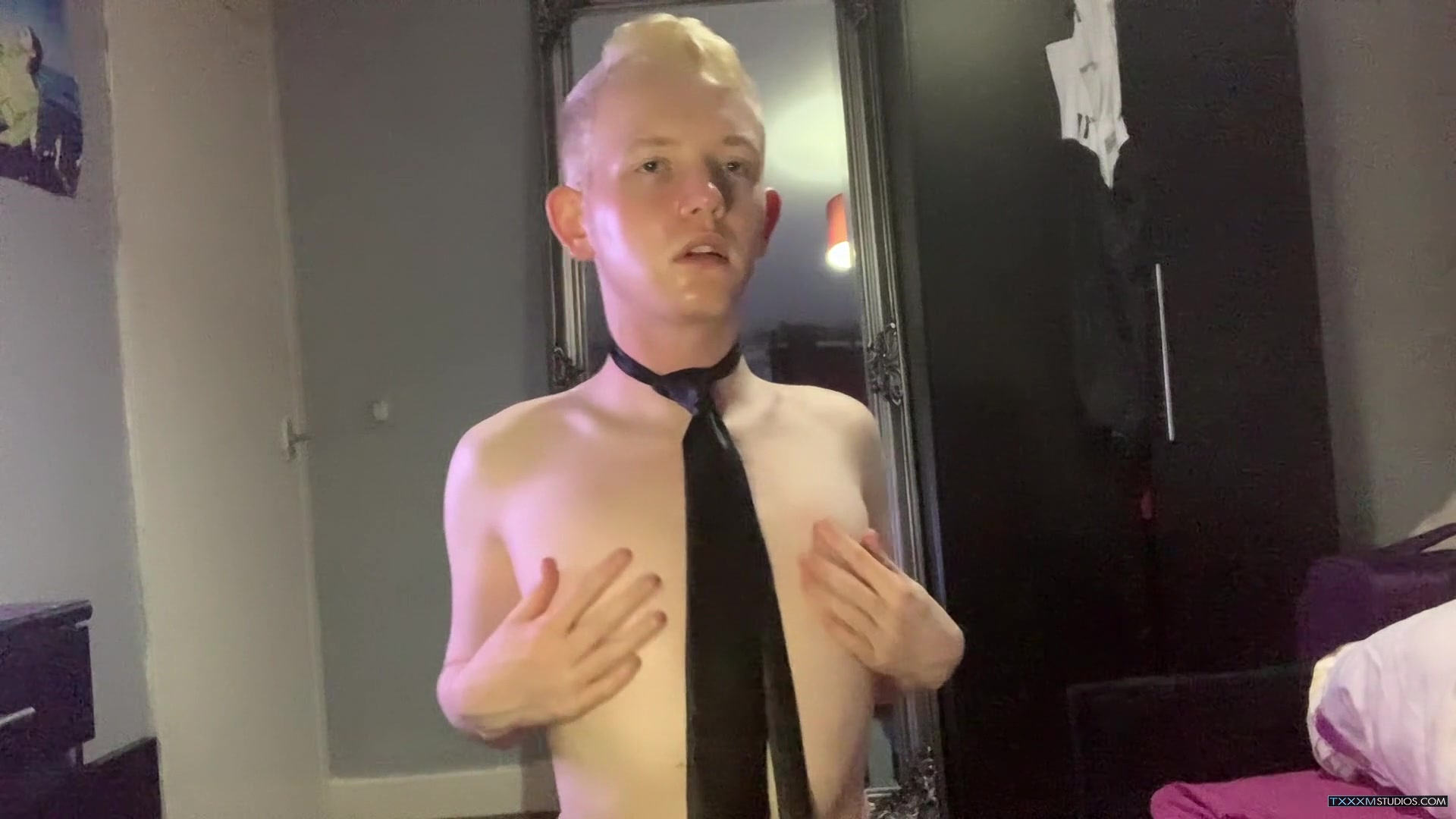 Shirt & Tie Boy Cums For You - Conor Rey