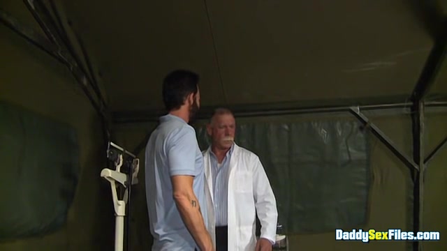 Army Cum For Doctor Reynolds - Tom Nero, Scott Reynolds & Bryan Slater