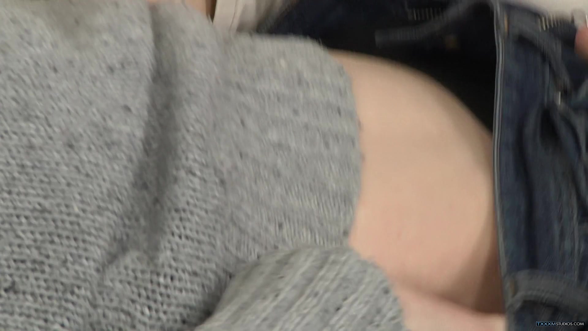 A Messy Foot Wanking Cum Shot! - Chris Jensen & Ashton Bradley