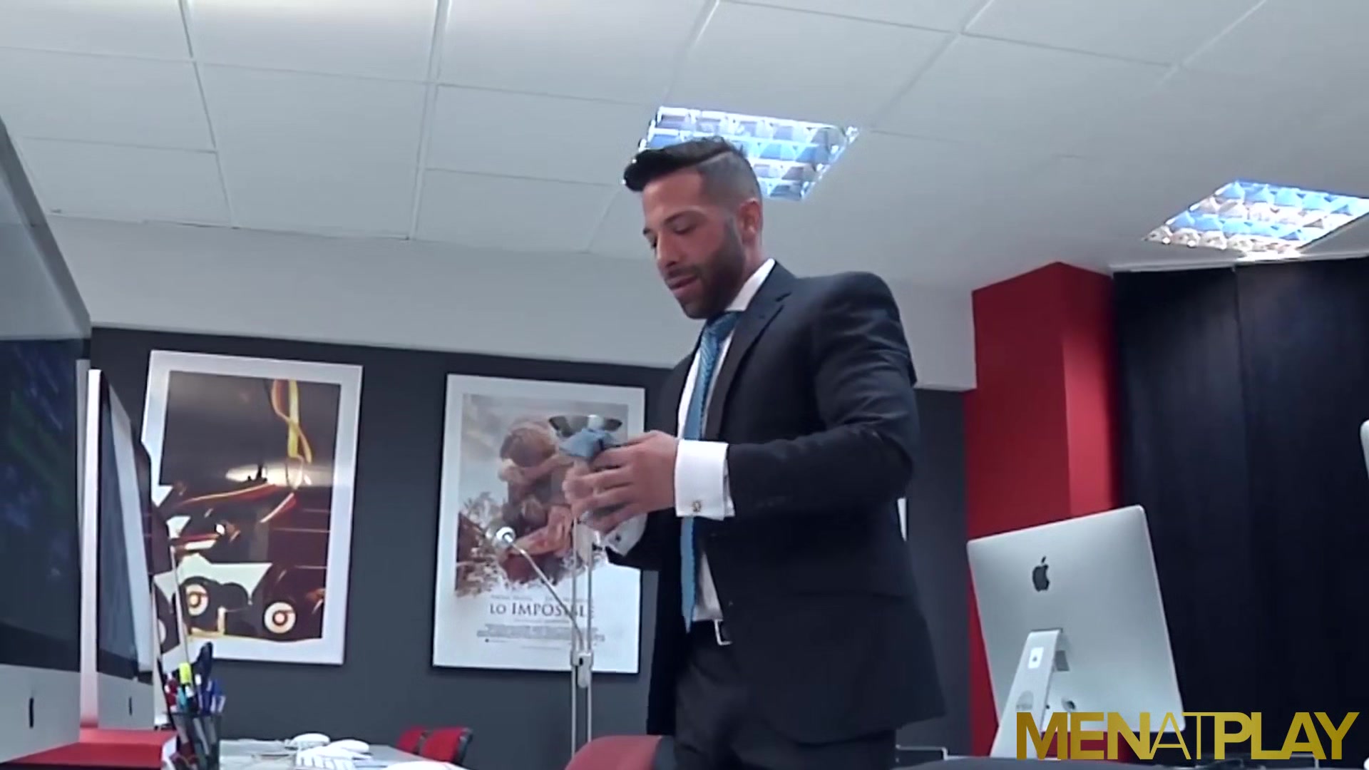 MENATPLAY Businessman Hector De Silva Fucks Sebastian Reiss