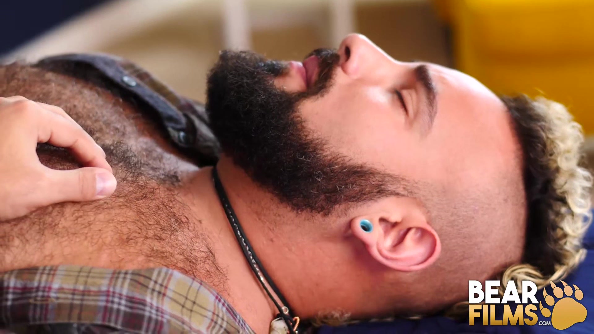 BEARFILMS Bears Luis Vega And Taylor St Moore Bareback Hard
