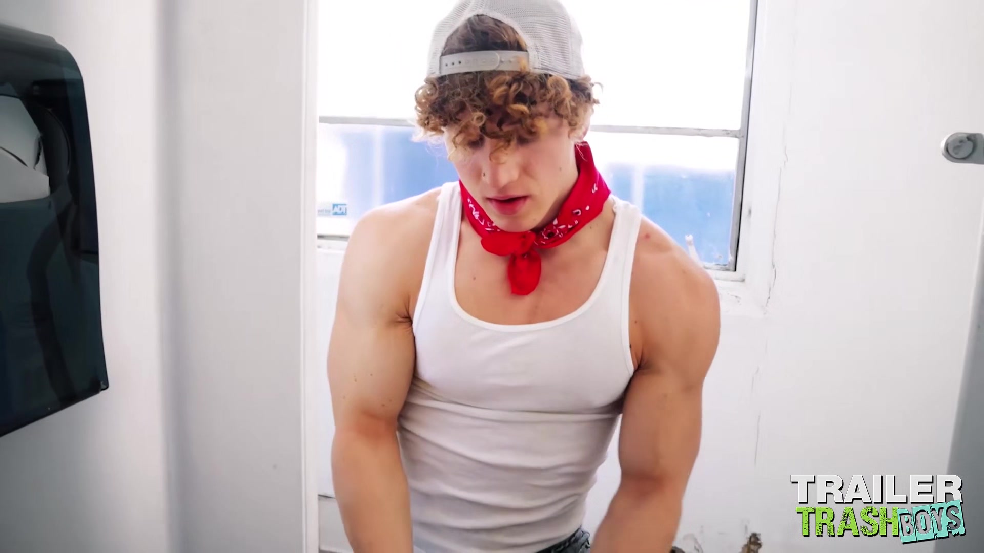 TRAILERTRASHBOYS Jock Felix Fox Barebacks Gay Devin Franco