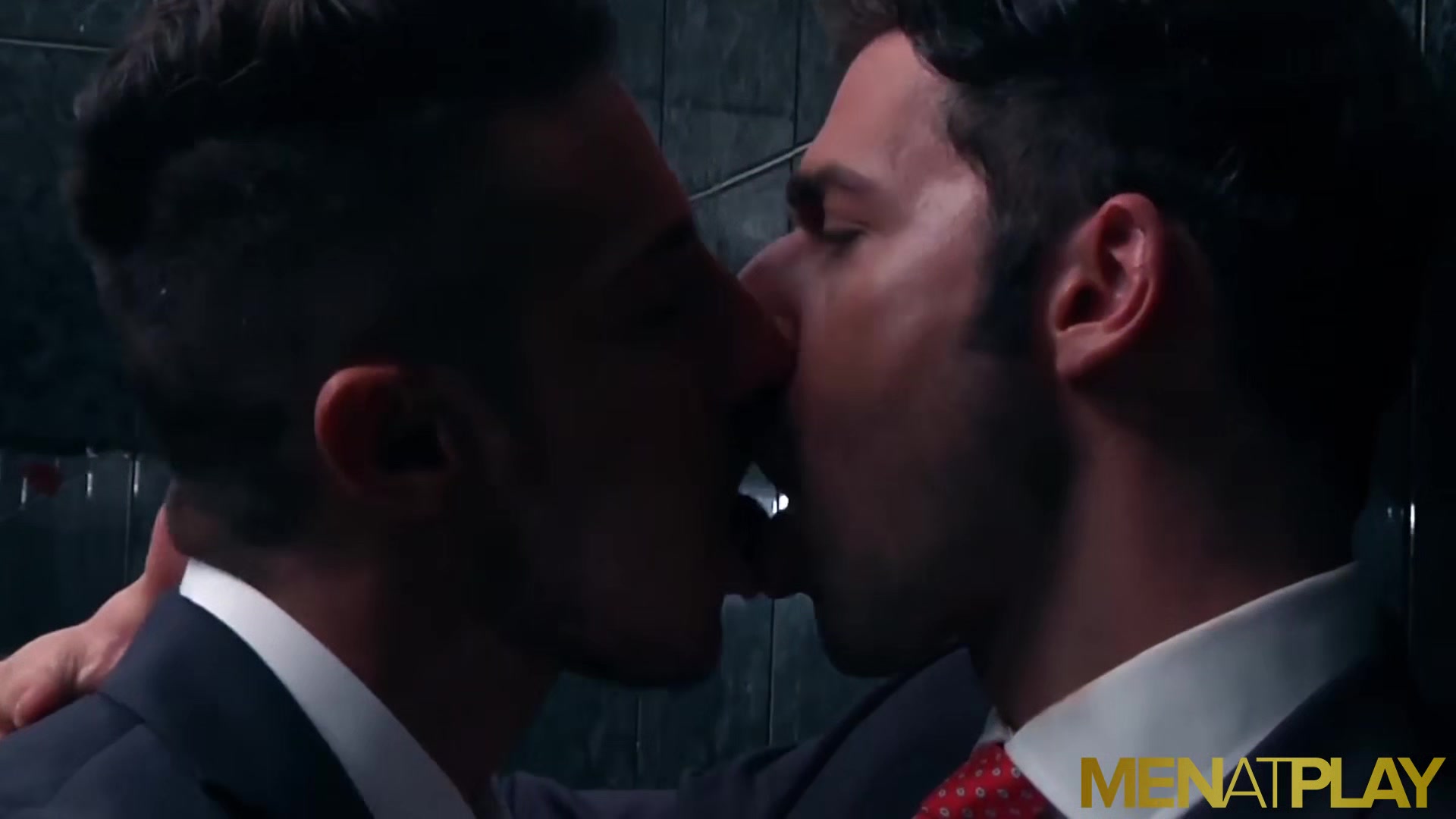 MENATPLAY Handsome Jock Klein Kerr Anal Fucks Dario Beck