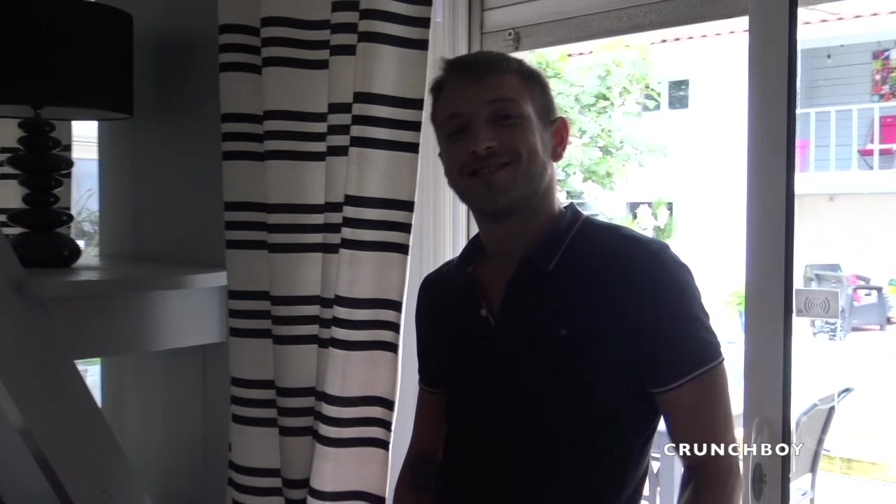 ROMANTIK fucked by the straight curious VLAD CASTLE for crunchboy
