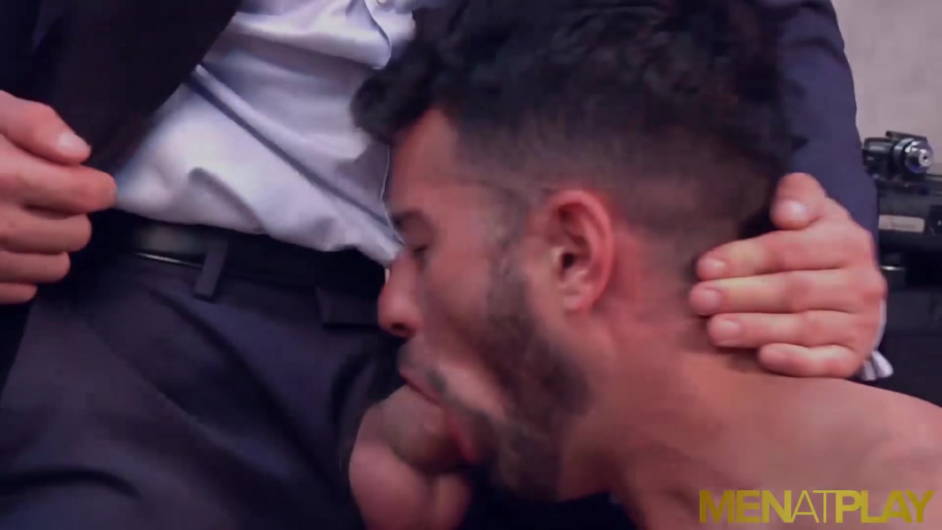 MENATPLAY Dominant DILF Antonio Miracle Fucks Robbie Rojo