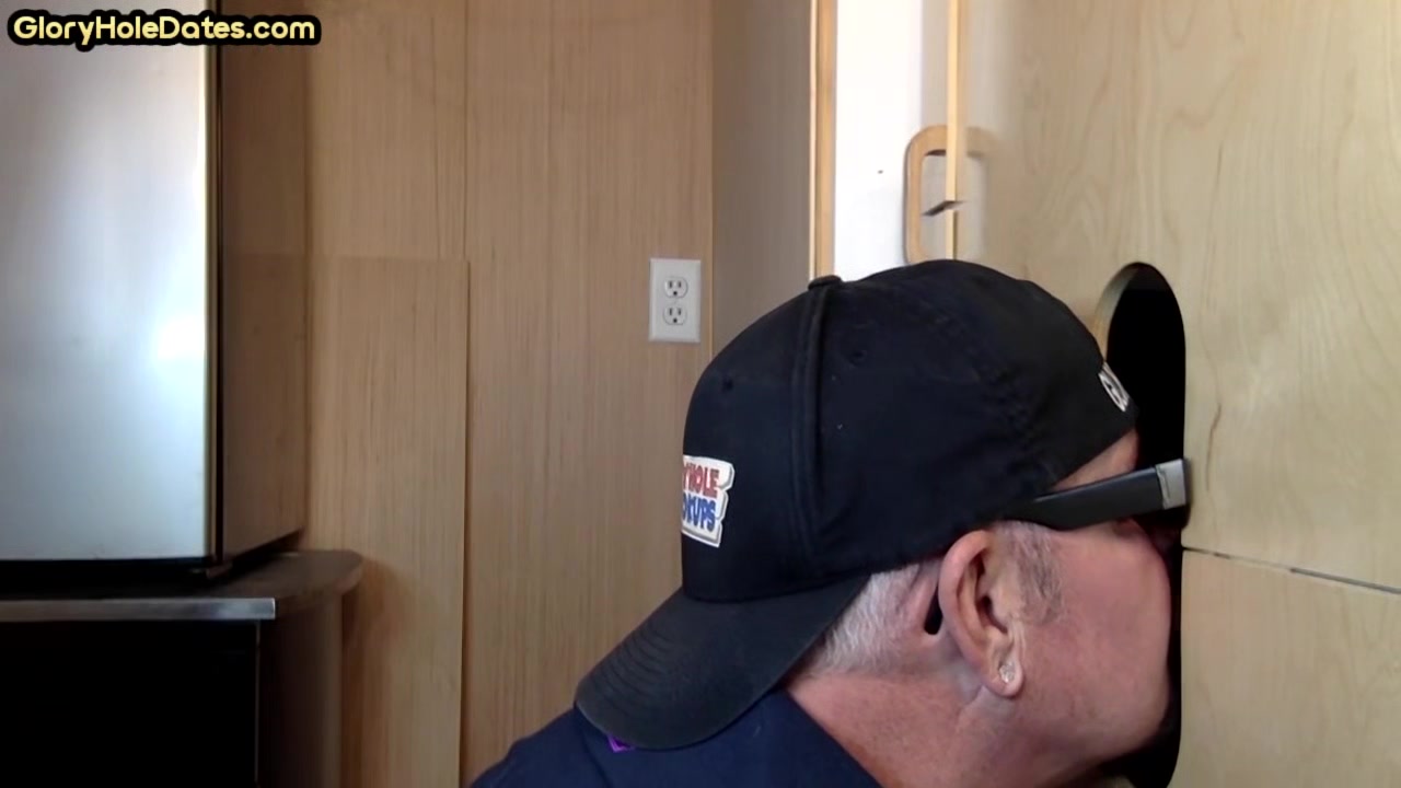 Gloryhole amateur DILF barebacked after BJ in ATM action