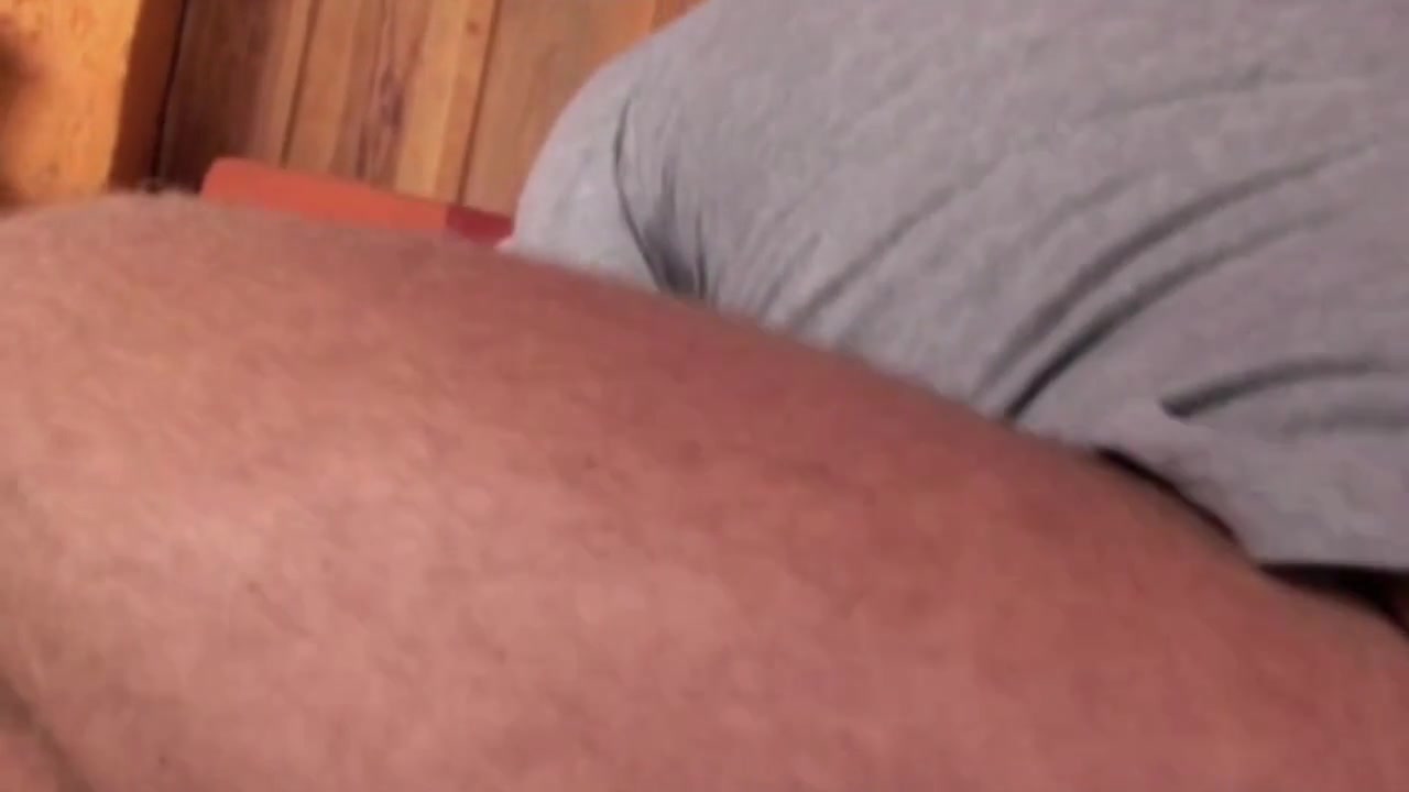 Mature bear fucked by twink Latino - CrunchBoy