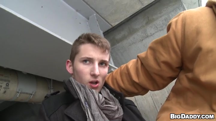 Two Sexy Hunks Fuck Outdoors For Money!!