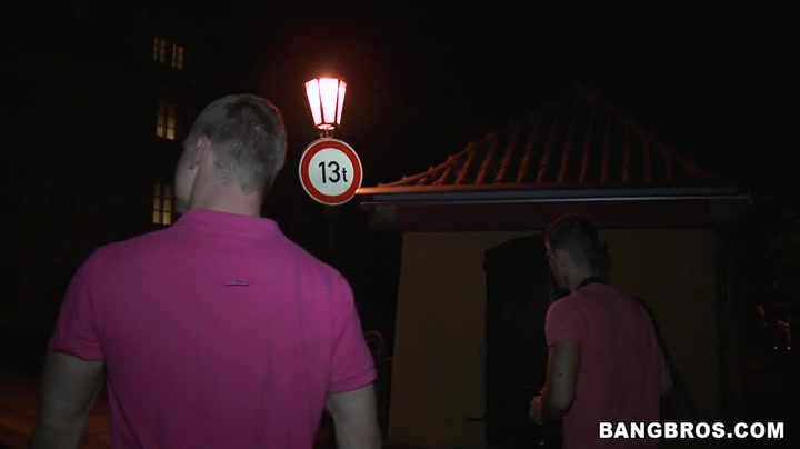 Anal Pounding A Tourist In Public View