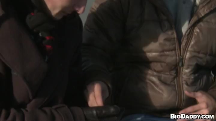 Gay Bareback Public Sex