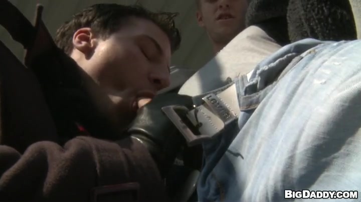Gay Bareback Public Sex