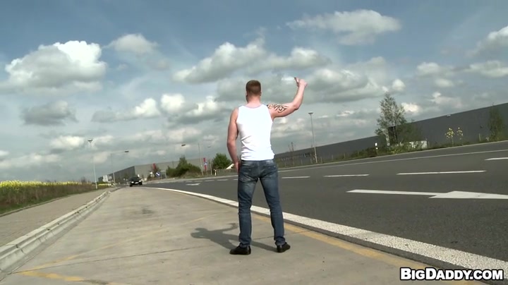 Hitchhiking For Outdoor Anal Sex From Dudes!