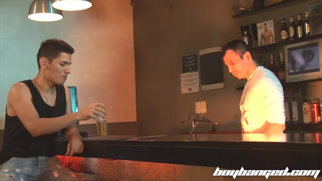 18 year old twink fucked bareback by older guy