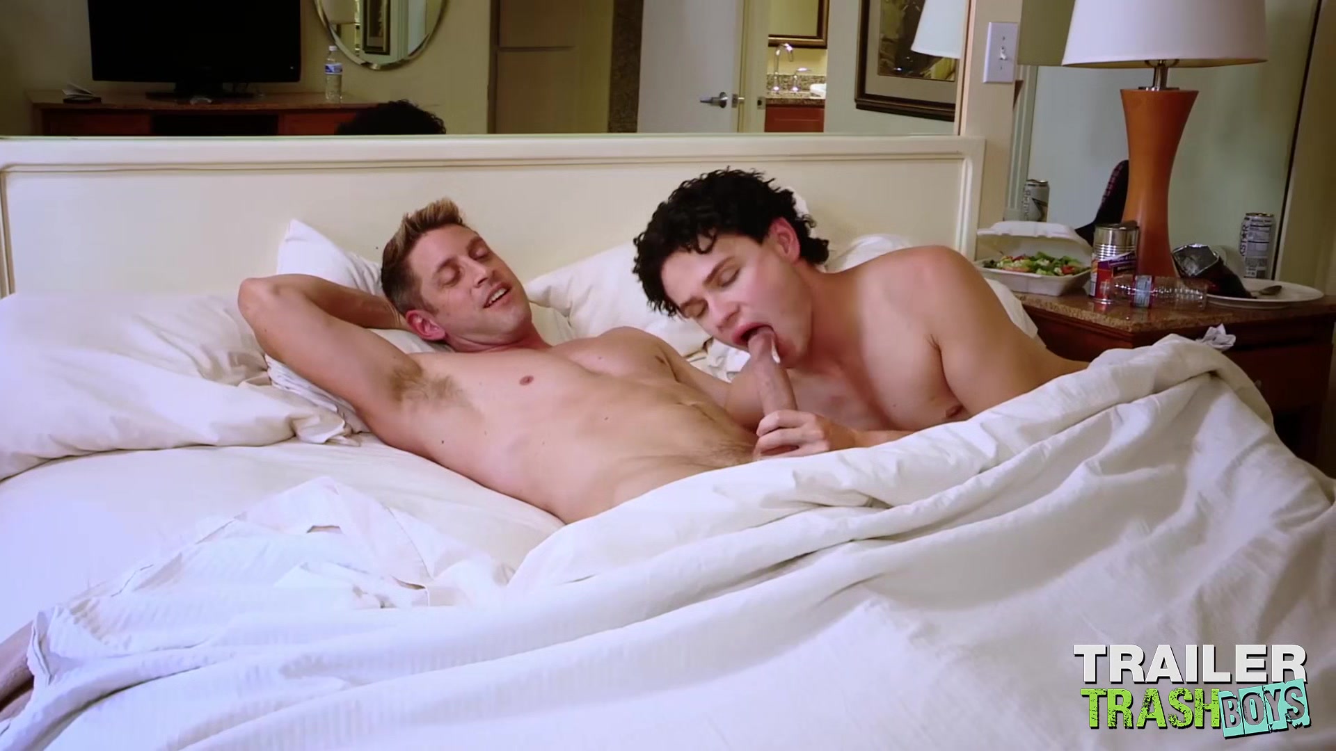 TRAILERTRASHBOYS Gay Johnny Ford Barebacked By Dylan Hayes