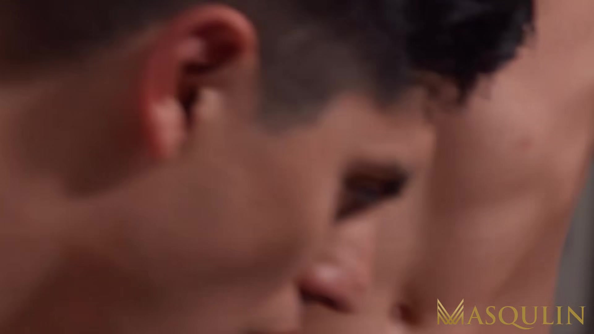 MASQULIN Hunk JJ Knight Barebacks Young Jocks In Foursome