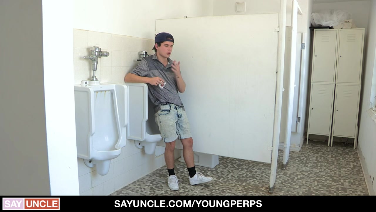 Cute teen 18+ Dylan Hayes Caught Smoking And Fucked By The Black Officer