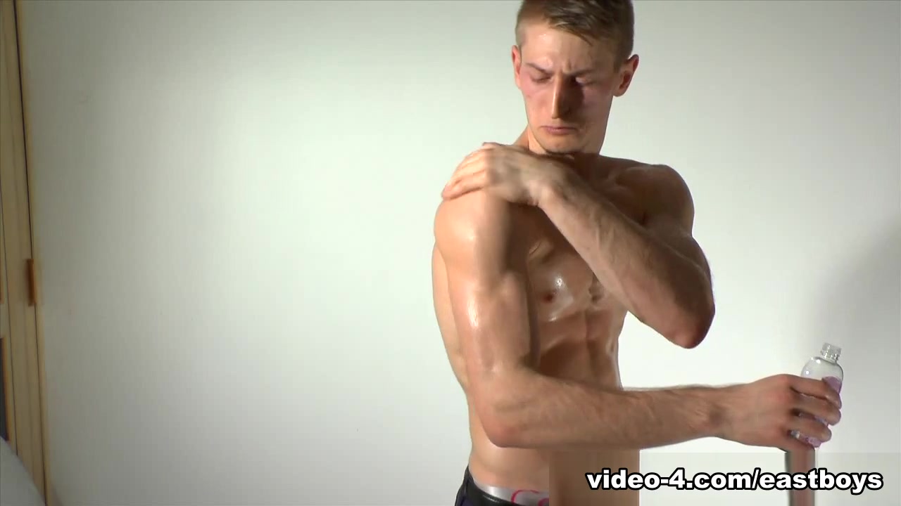 Muscle Flex - Casting 8 - EastBoys