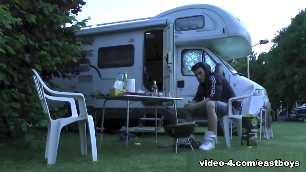 Caravan Boys - Jerking-off - EastBoys