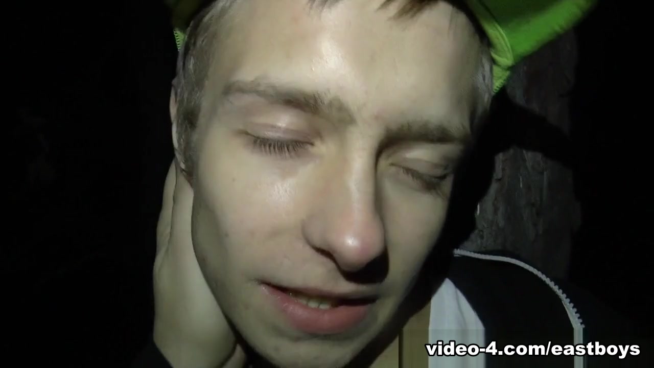 Handjob in the dark forest - EastBoys