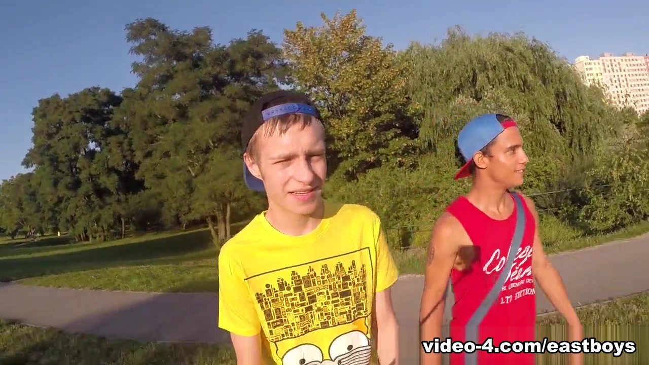 Webcam - Skater Twinks - EastBoys