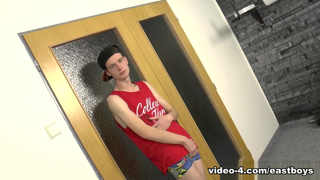 Casting - Handjob - Cumshot - EastBoys