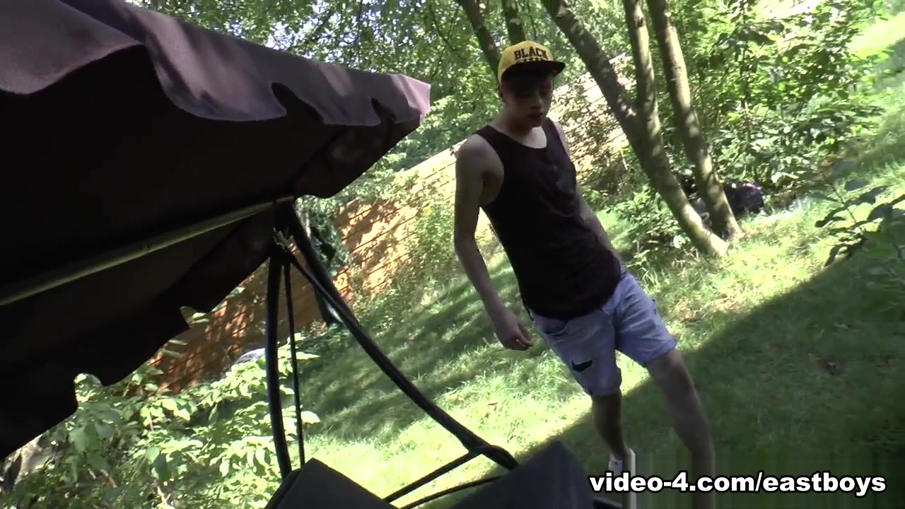 Handjob One - Limo - EastBoys