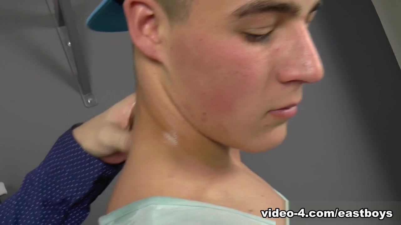 Muscle Worship - One - EastBoys