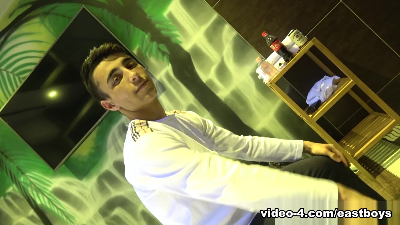 In the spa - One - EastBoys
