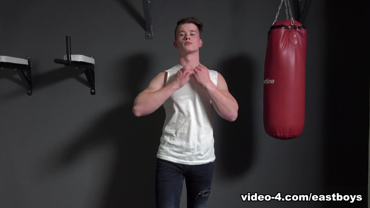 Muscle Flex - Casting 22 - EastBoys
