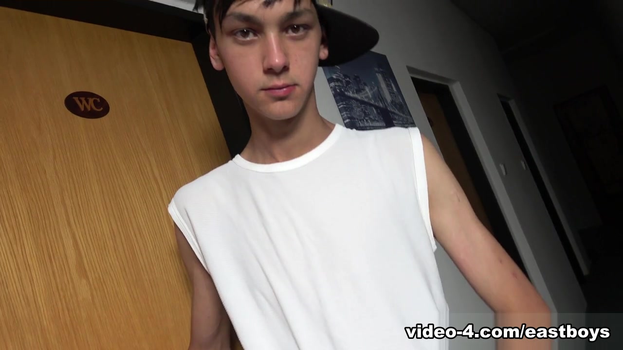 Carlos Costa - Handjob - EastBoys