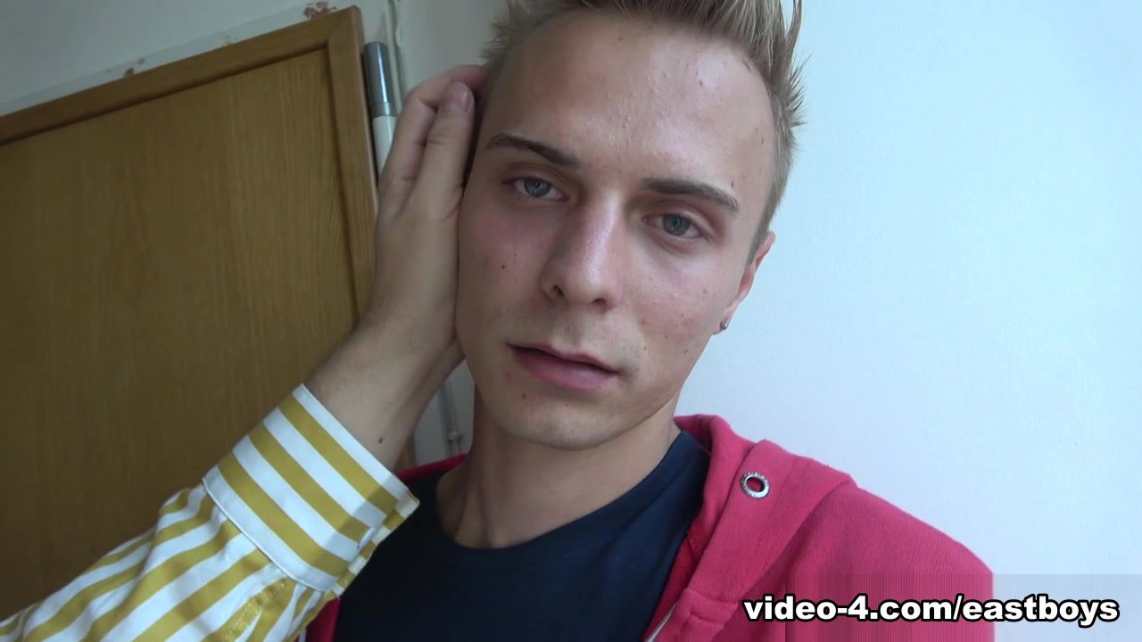Handjob - Smoking bonus - EastBoys