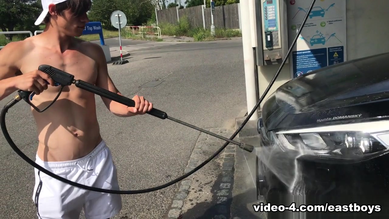 Summer Handjob - EastBoys