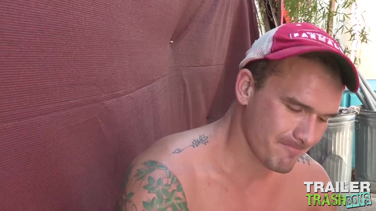 TRAILERTRASHBOYS Isaac X Wins The Bet And Bangs Cute Jock