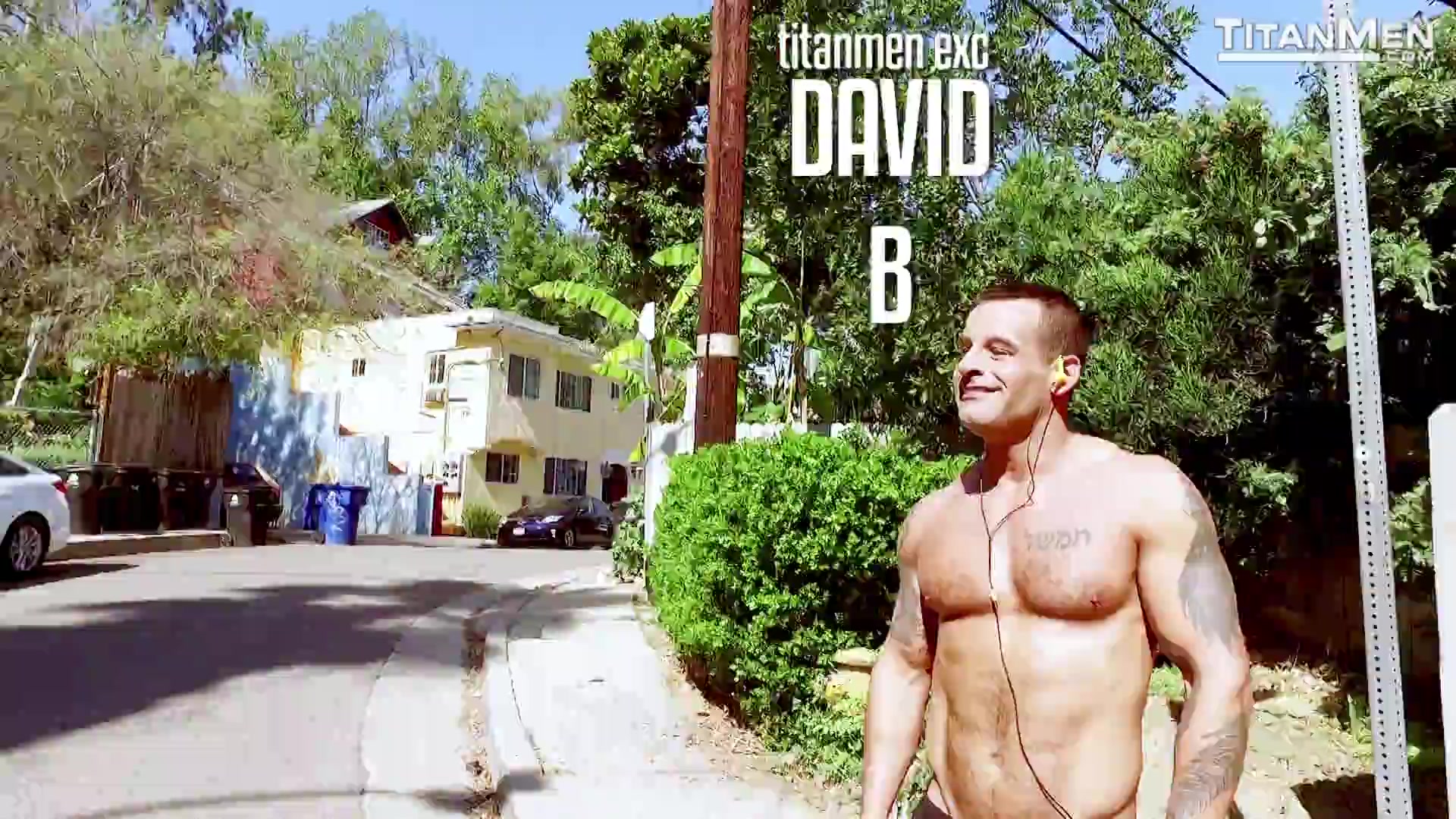Silverlake: David Benjamin picks up jogger Bennett Anthony and follows him home for some cock!