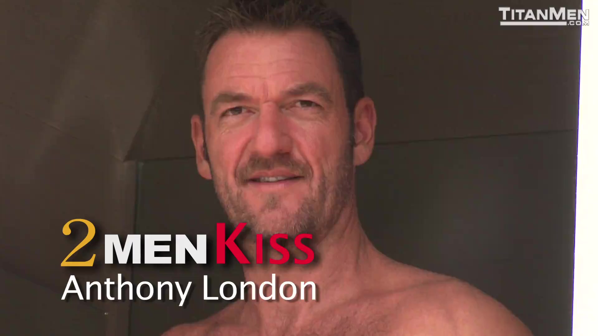 2 Men Kiss: Step daddies Dirk Caber and Anthony London
