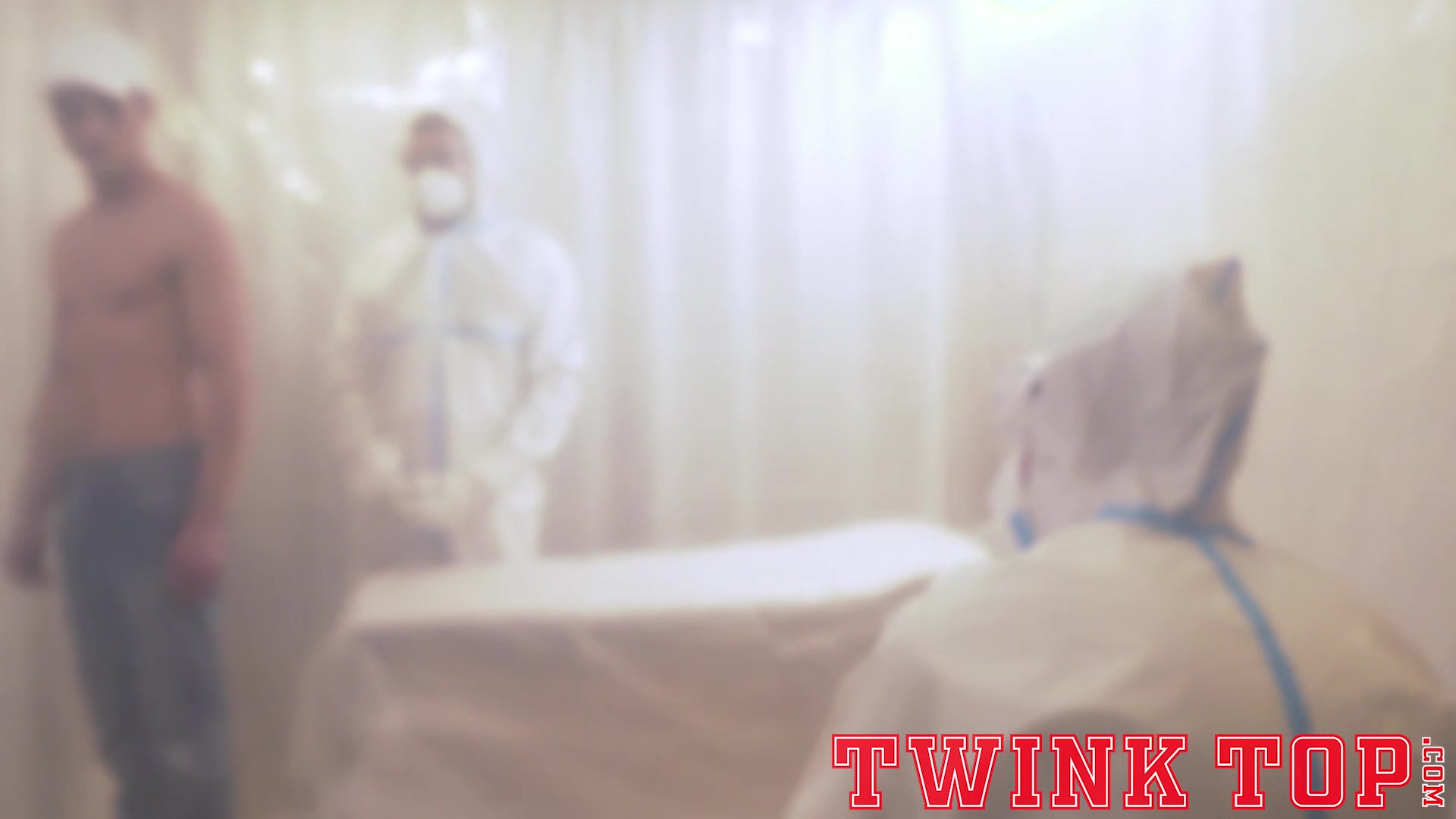 TwinkTop Cute twink barebacks muscle Step daddy during quarantine