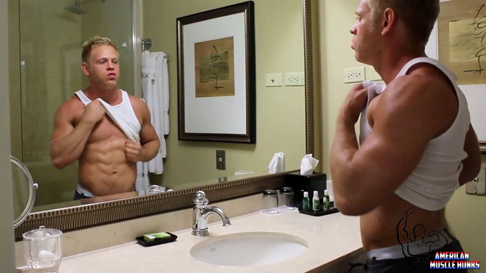 Kayden Hollis - AmericanMuscleHunks