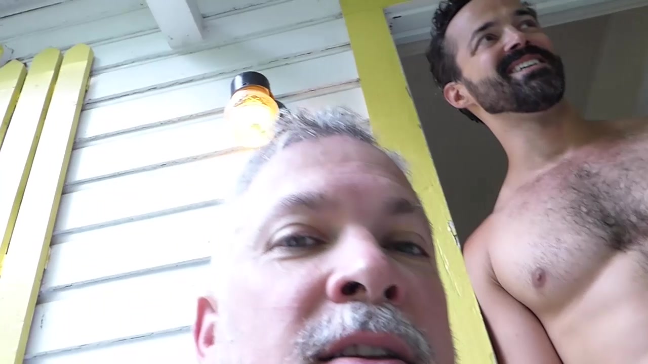 Maverick Men The Amazing Singing Breeding Bottom Boy