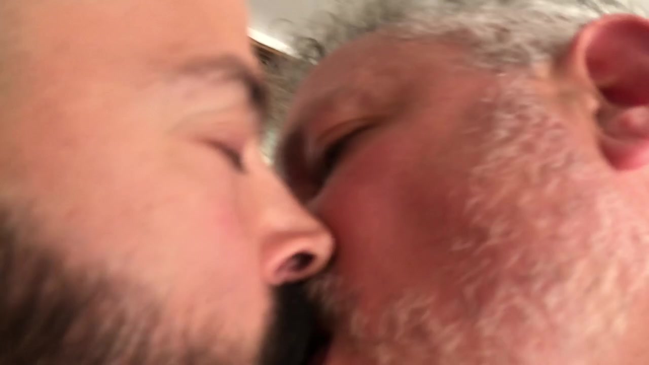 Maverick Men F U C K E M A L L A B I S E X U A L T A L E