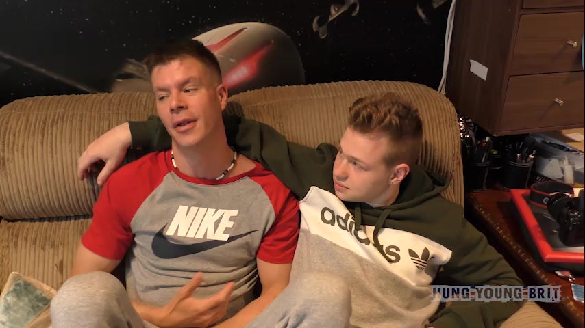 Hung Young Brit Sasha