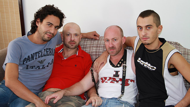 4Way - Dan, Sam, Mickael & Blake - AmateursDoIt
