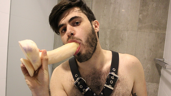 Mitch Bear Solo - AmateursDoIt