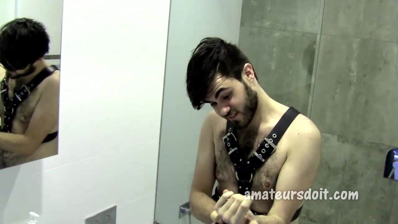 Mitch Bear Solo - AmateursDoIt