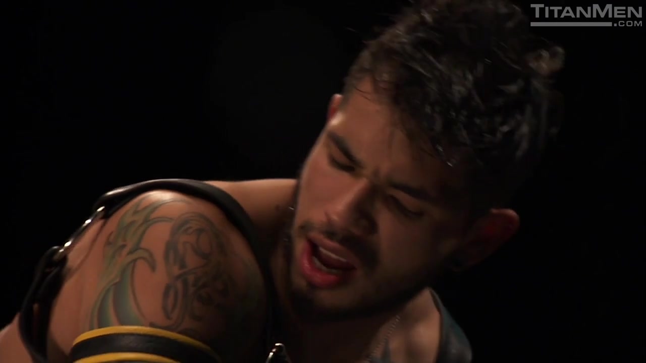 Punched And Pounded: Lawson Kane And Draven Torres - KinkMen