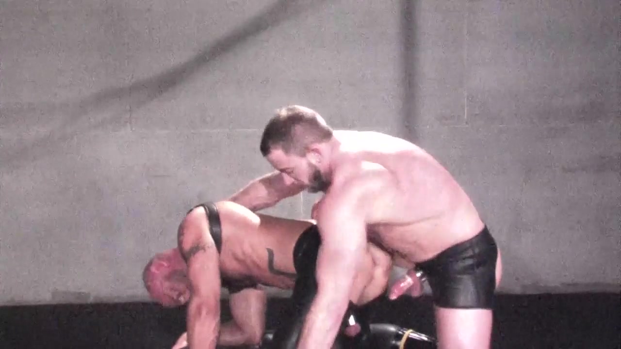 Wet And Wide: Aymeric Deville With Shay Michaels - KinkMen