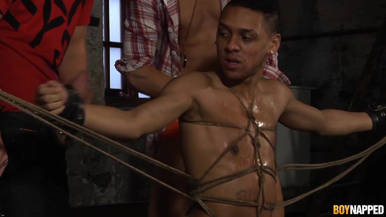 Marcus Gets A Group Suck - KinkMen