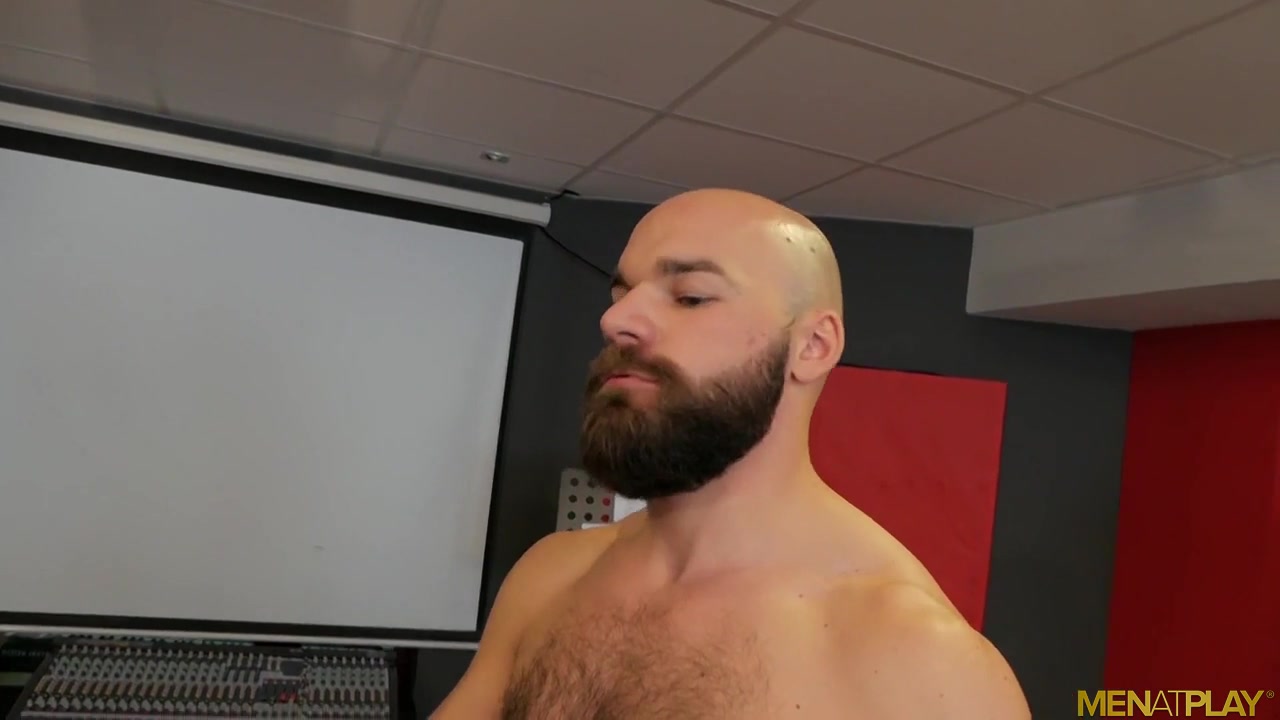 One Good Deed: Dani Robles & Max Duro - KinkMen